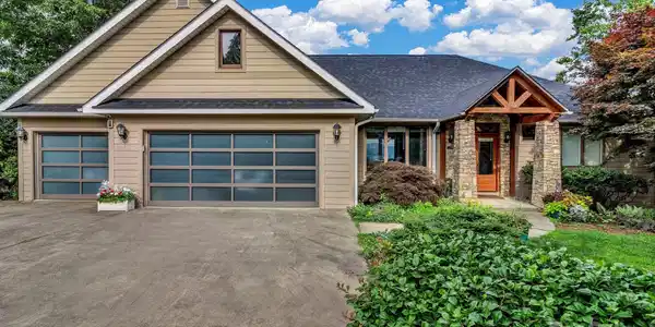 107 Stonegate Drive