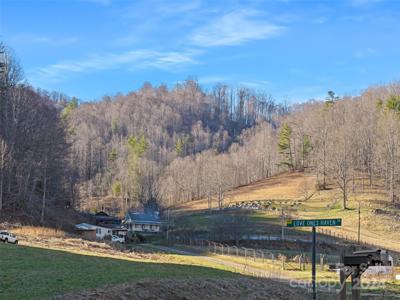 00 Lotties Creek Road