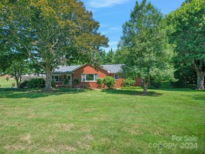 606 Sunset Drive