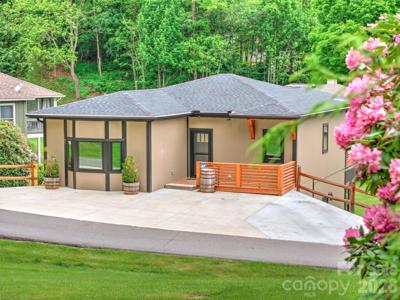 47 Winghaven Heights