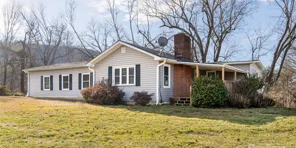 13 Indian Lane