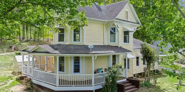 309 Hillside Drive