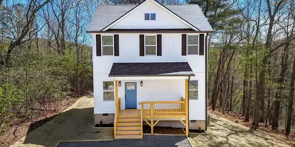 99 Lee Dotson Road