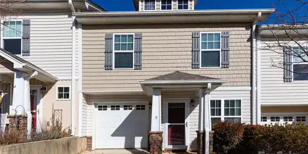 9 Athena Avenue