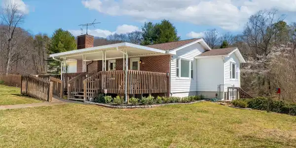 17 High Top Ridge Lane