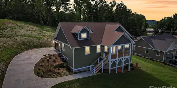 62 Maple Knoll Drive