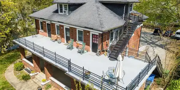 109 N Liberty Street