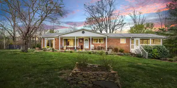 24 Clarke Road