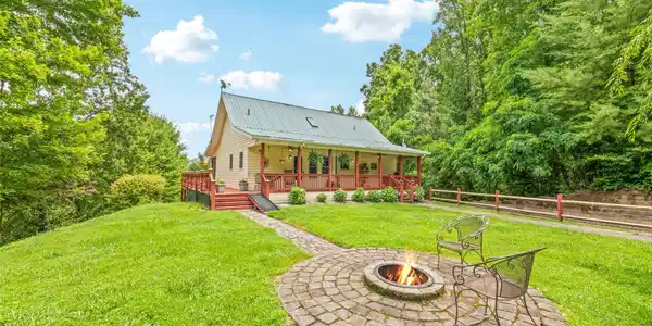165 Lollis Lane