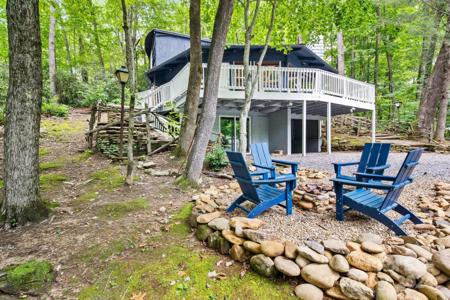 213 Balsam Shadows Road