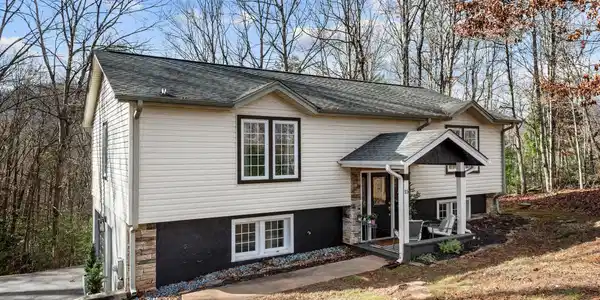 15 Whistle Ridge Road