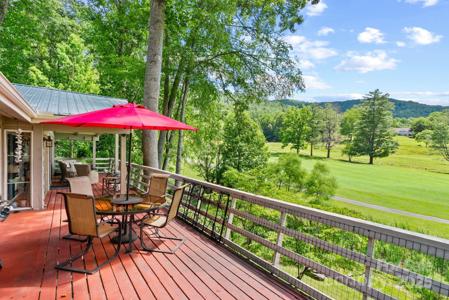 386 Country Club Drive