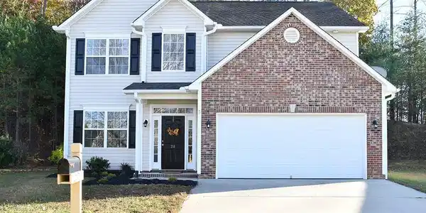 28 Stone River Drive