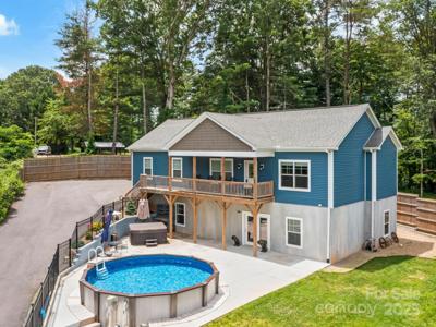 35 Dawson Steele Court