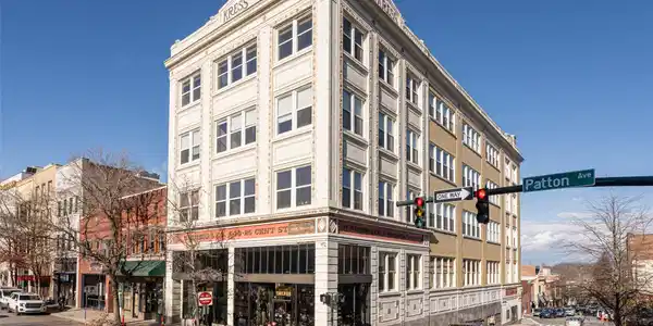 59 College Street
