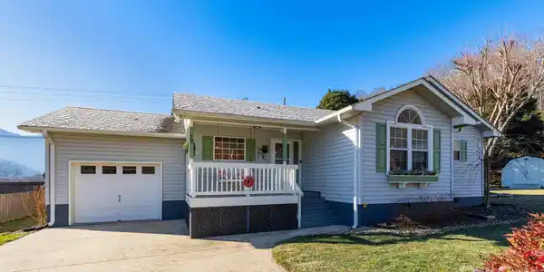 79 Sunflower Lane