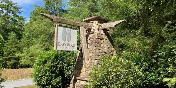 0 Grey Rock None