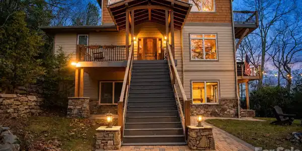 425 Flat Top Mountain Road