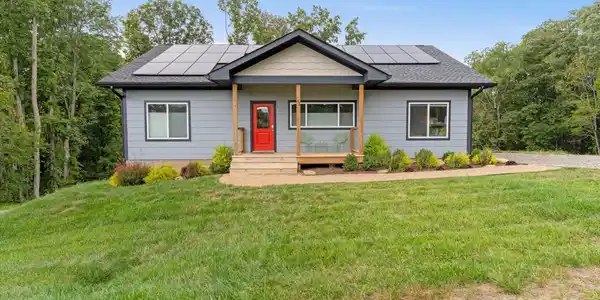 32 Fox Road