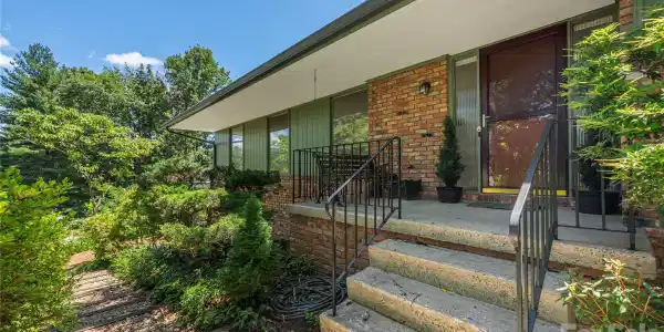 38 Forest View Drive