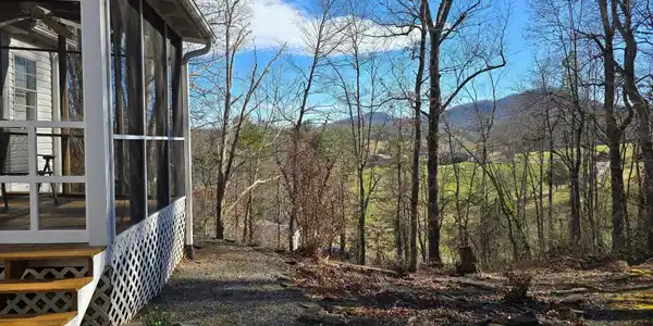 129 Oak Trails Pass