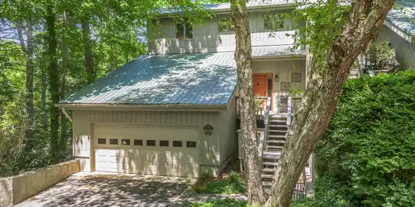 135 Mountain Village Boulevard