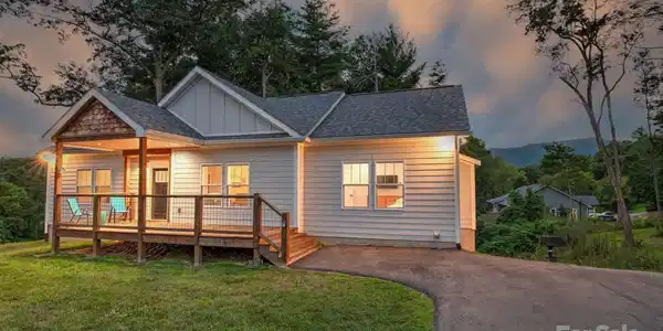 122 Cascade Ridge Road