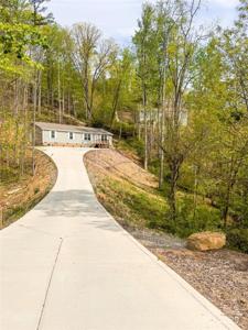 15 Luther Woods Drive