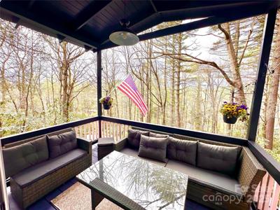 17 W Village Way