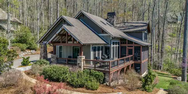 3 Twin Springs Court