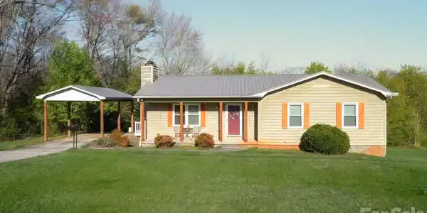 4186 Horseshoe Bend Road