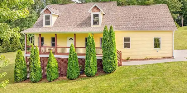 104 Bobby Ridge Drive