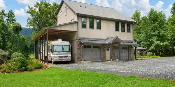 364 Hallelujah Hill Lane