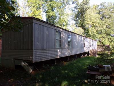4 Mayapple Lane