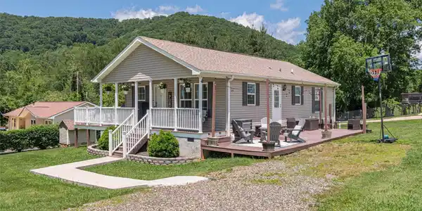 16 Sams Branch Road