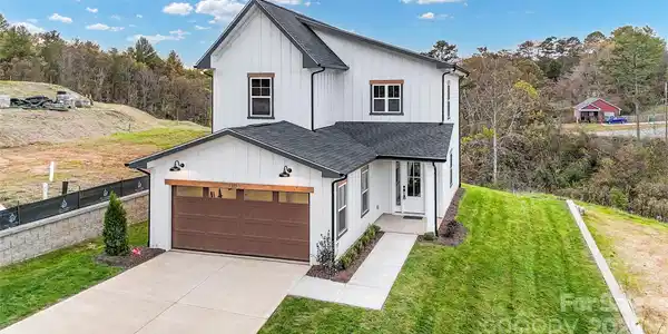 115 Chapel Crossing Lane