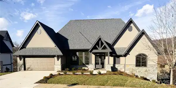 15 Evian Court