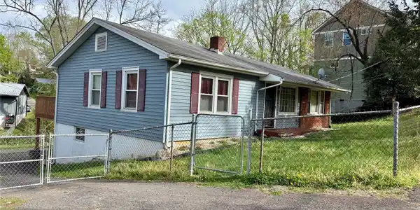71 Balm Grove Avenue
