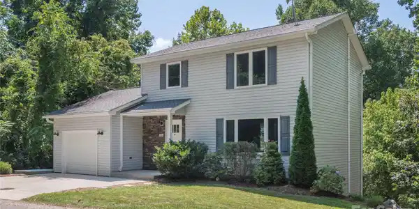 125 Park Ridge Avenue