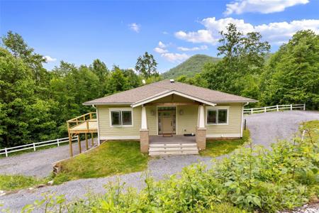 9 Gazebo Trail