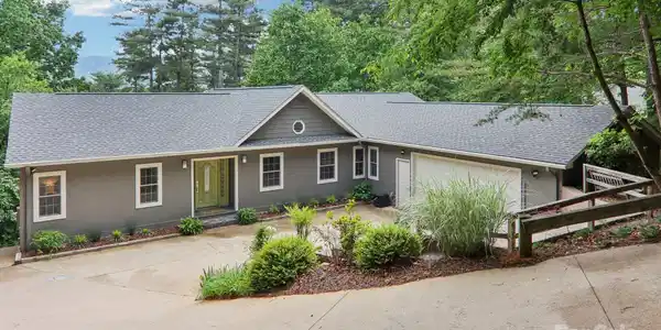 17 Azalea Terrace