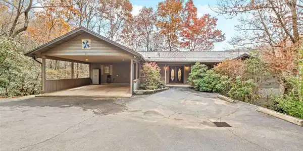 97 Shenandoah Terrace
