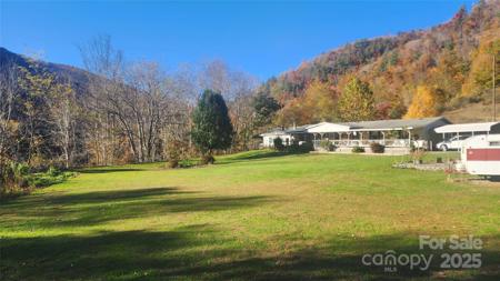 141 Hungry Creek Road