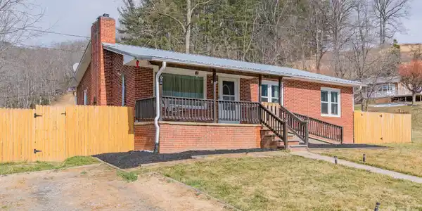 8573 Cruso Road