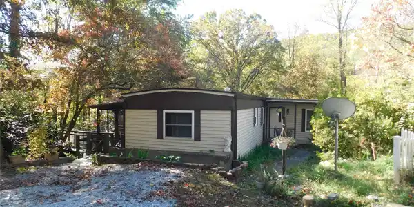 88 E Poplar Drive