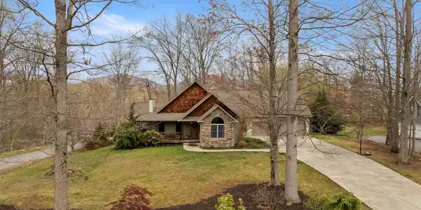 303 E Forest Place