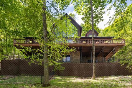 14 Walnut Drive