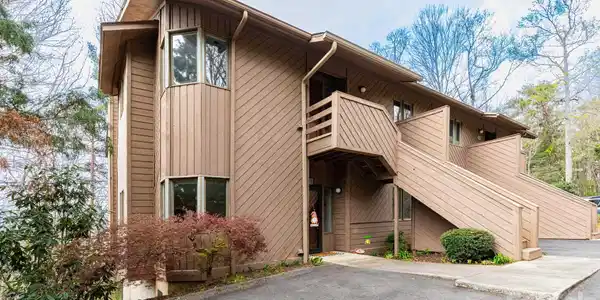 305 Piney Mountain Drive