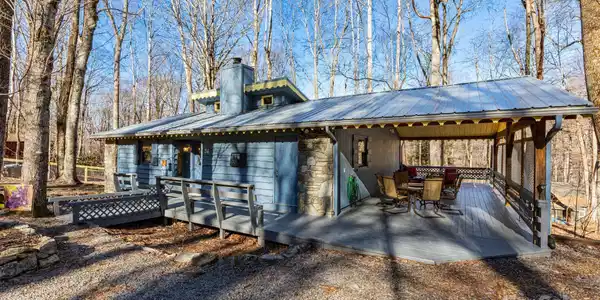 34 Oakridge Drive