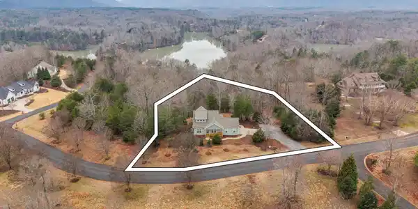 631 Mountain Parkway